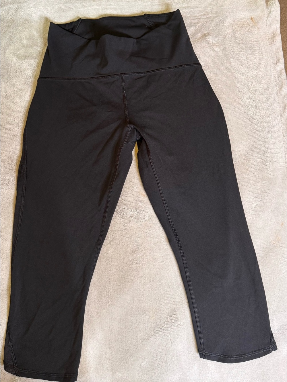 Lululemon Women Capri Leggings